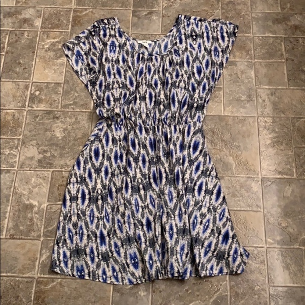 Bar III dress‎ blue and white size medium